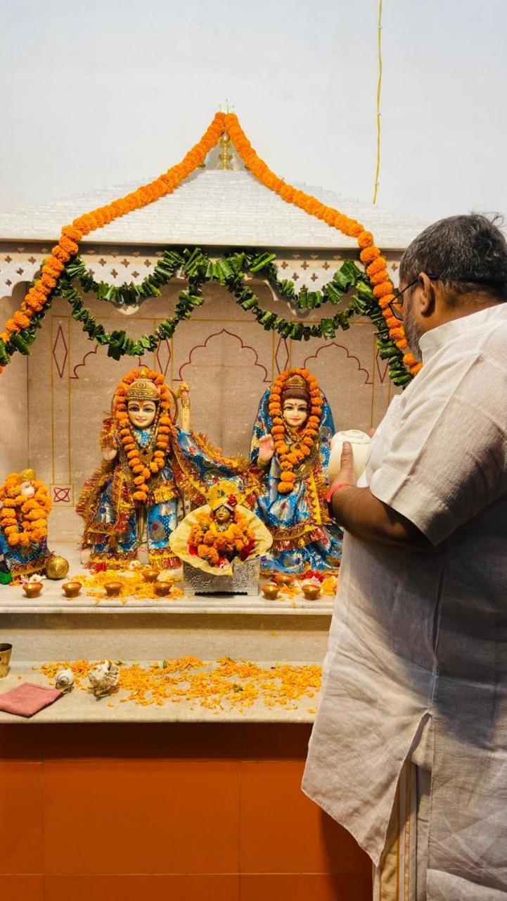 Hotel Mandir Saket Bhawan Ayodhya Zewnętrze zdjęcie