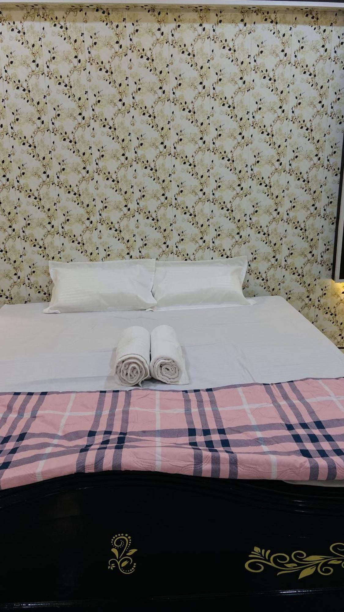 Hotel Mandir Saket Bhawan Ayodhya Zewnętrze zdjęcie