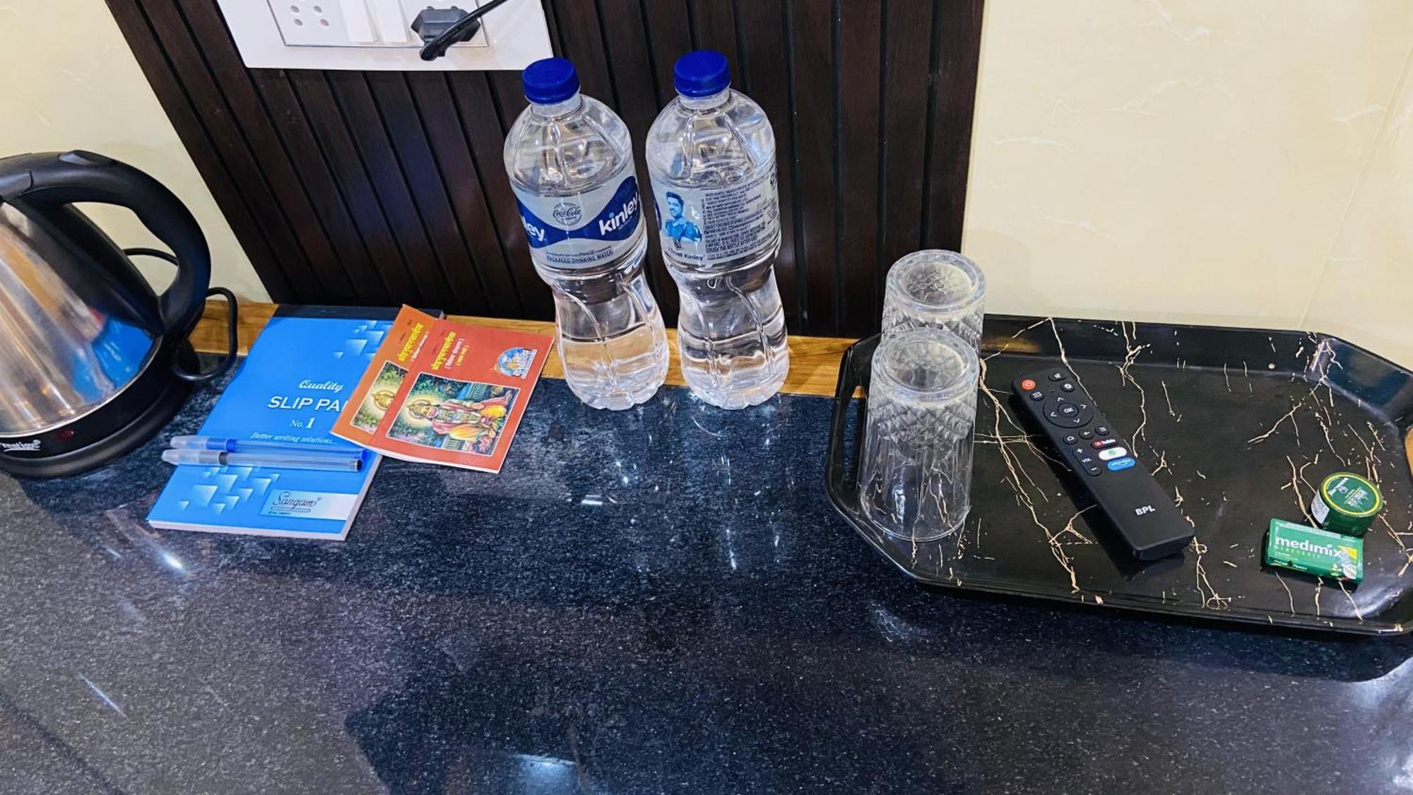 Hotel Mandir Saket Bhawan Ayodhya Zewnętrze zdjęcie
